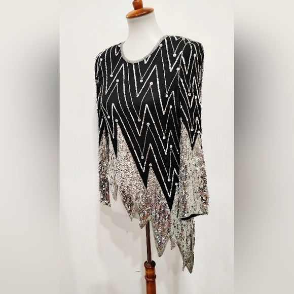 Judith Ann Creations Tops - STUÑNING VINTAGE SILK SEQUINED BLOUSE